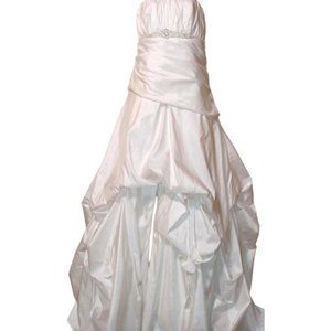 Mary's bridal import wedding dress size 20 altered